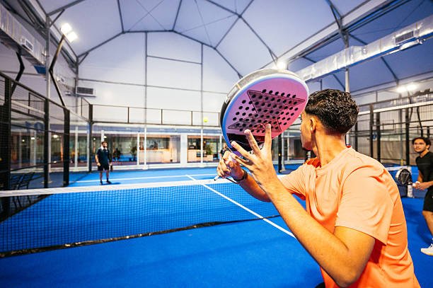 bisnis lapangan padel   