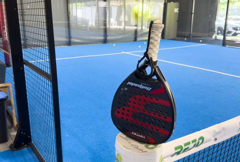 ukuran lapangan padel