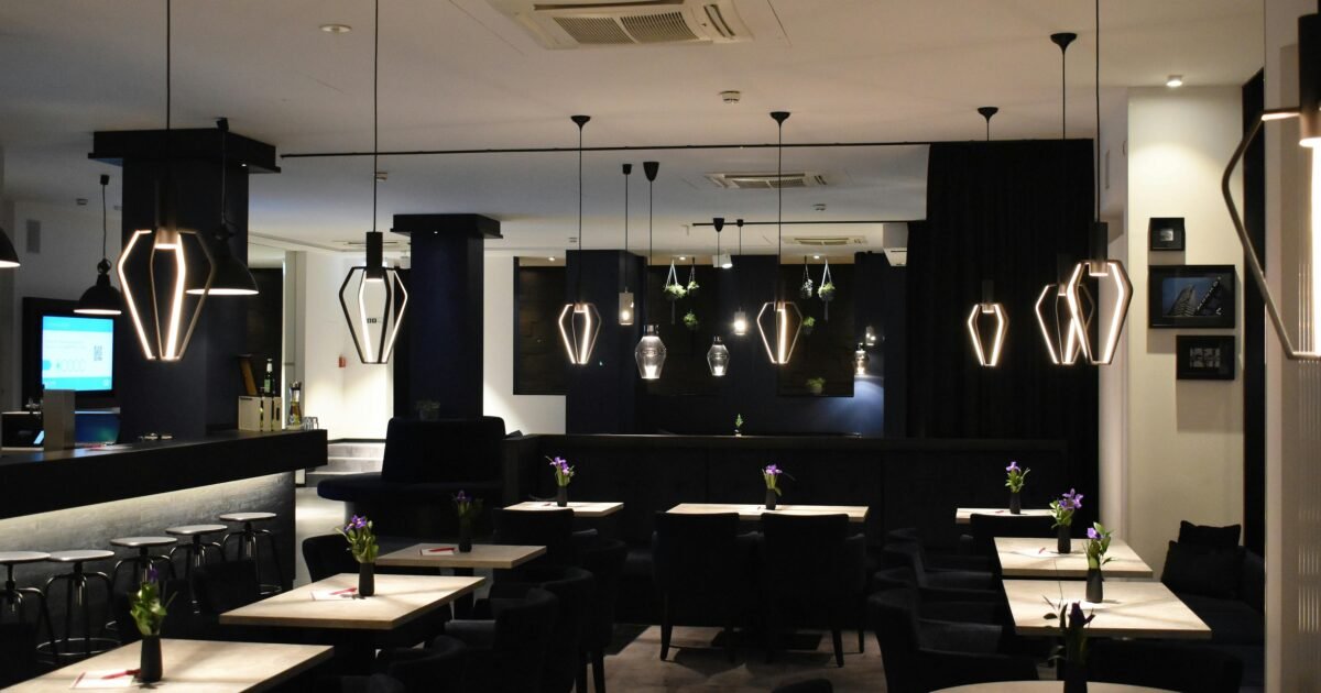 Bar Cafe Restaurant