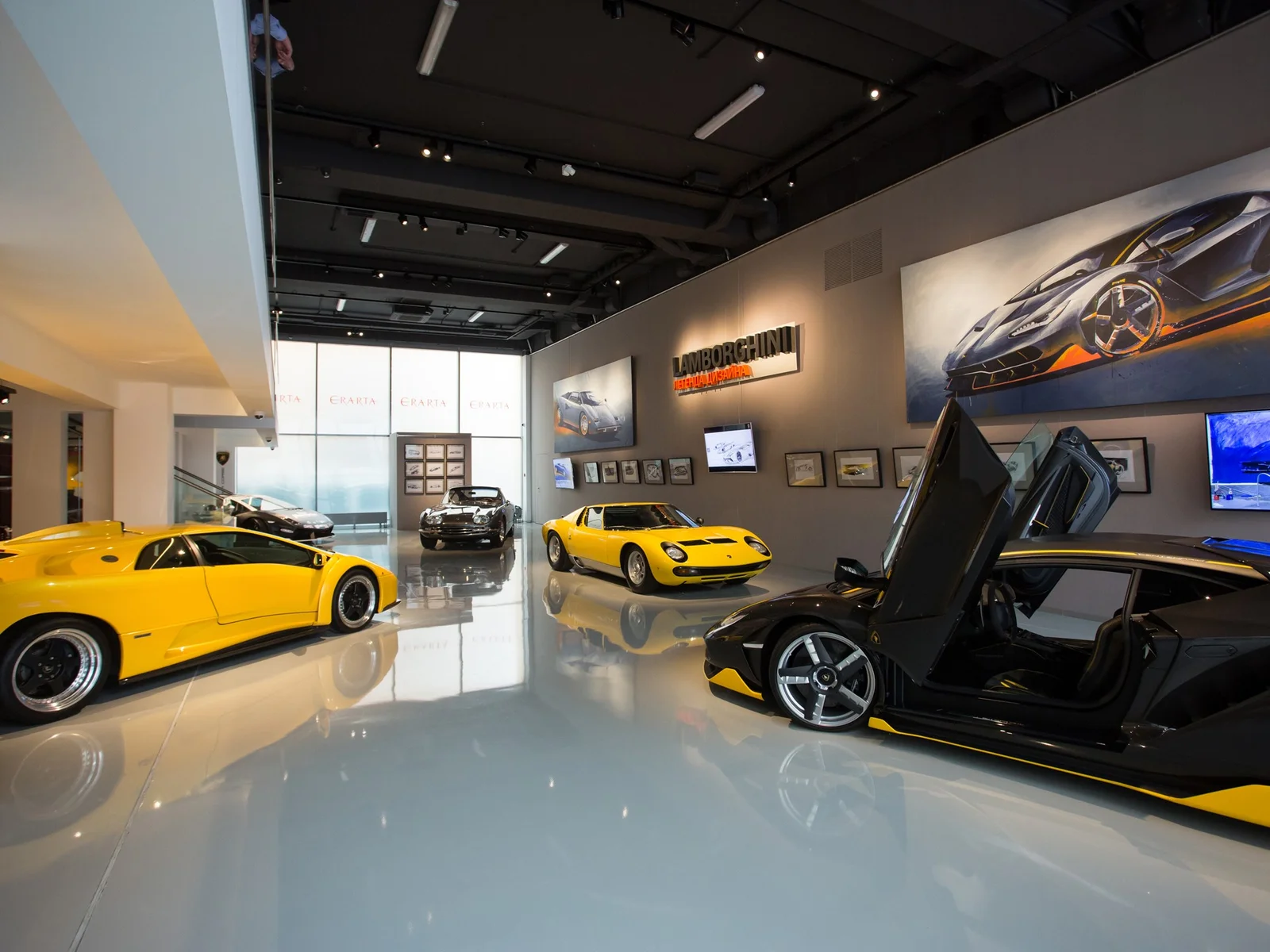 biaya bangun showroom mobil