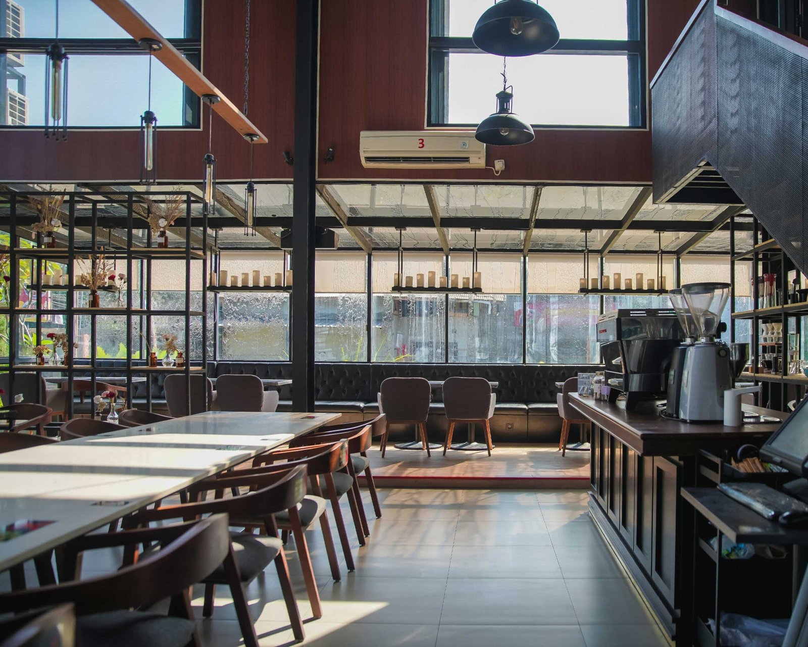 kontraktor cafe dan restoran